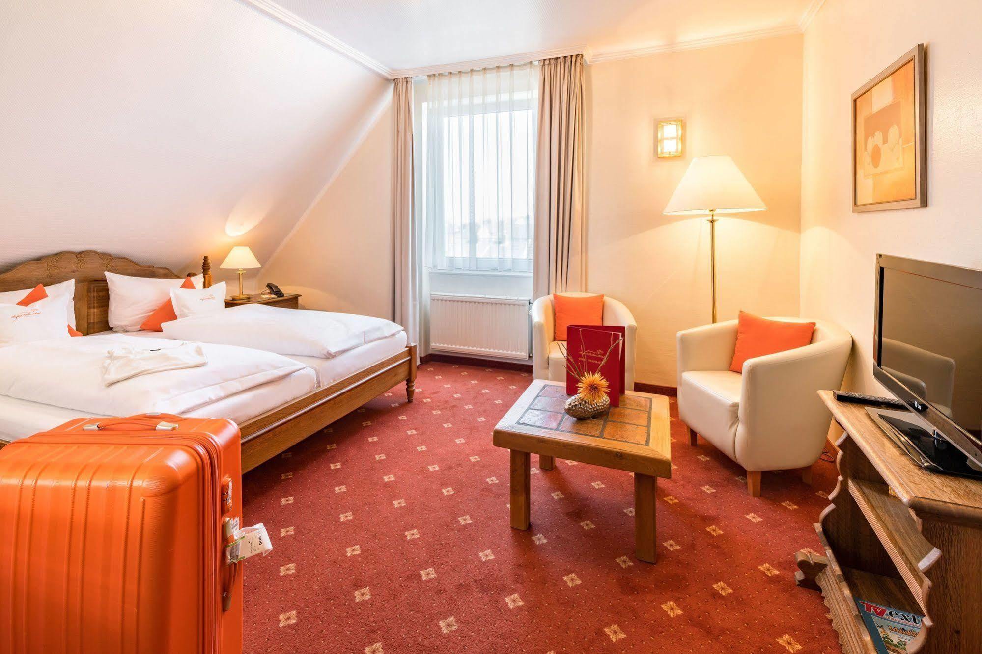 Airport Fashion Hotel Dusseldorf Bagian luar foto