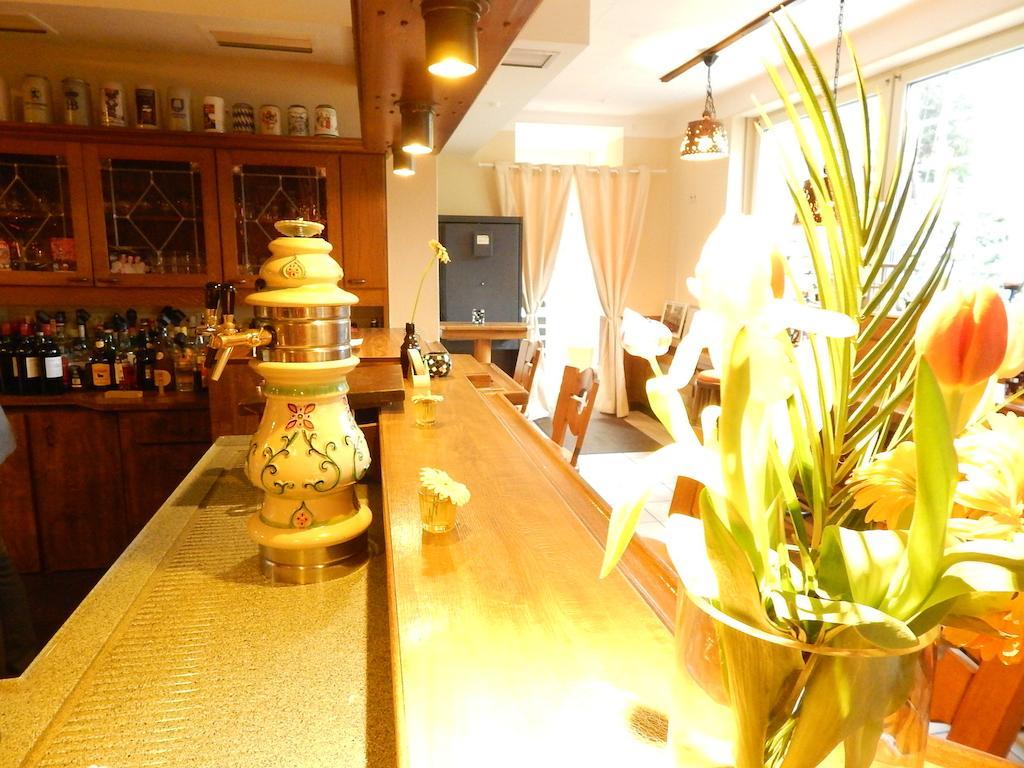 Airport Fashion Hotel Dusseldorf Bagian luar foto